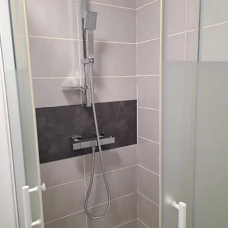 Apartment Pilier Rouge Avec Fibre *